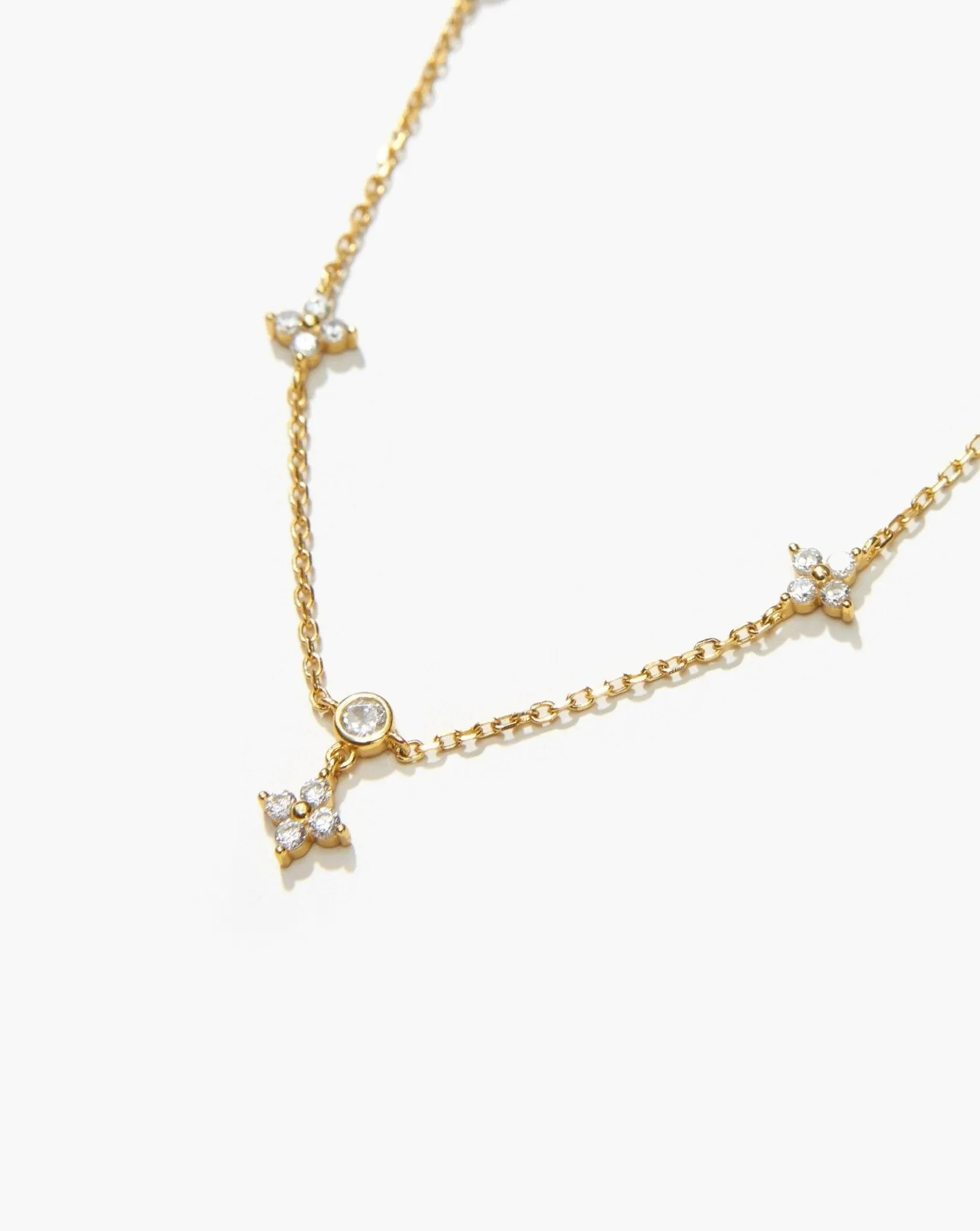 Lucky Clover Necklace in Gold sold by en route product image thumbnail 3