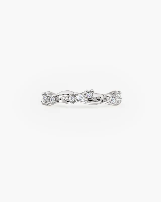 Moonlit Ivy Ring in Silver made by En Route Jewelry