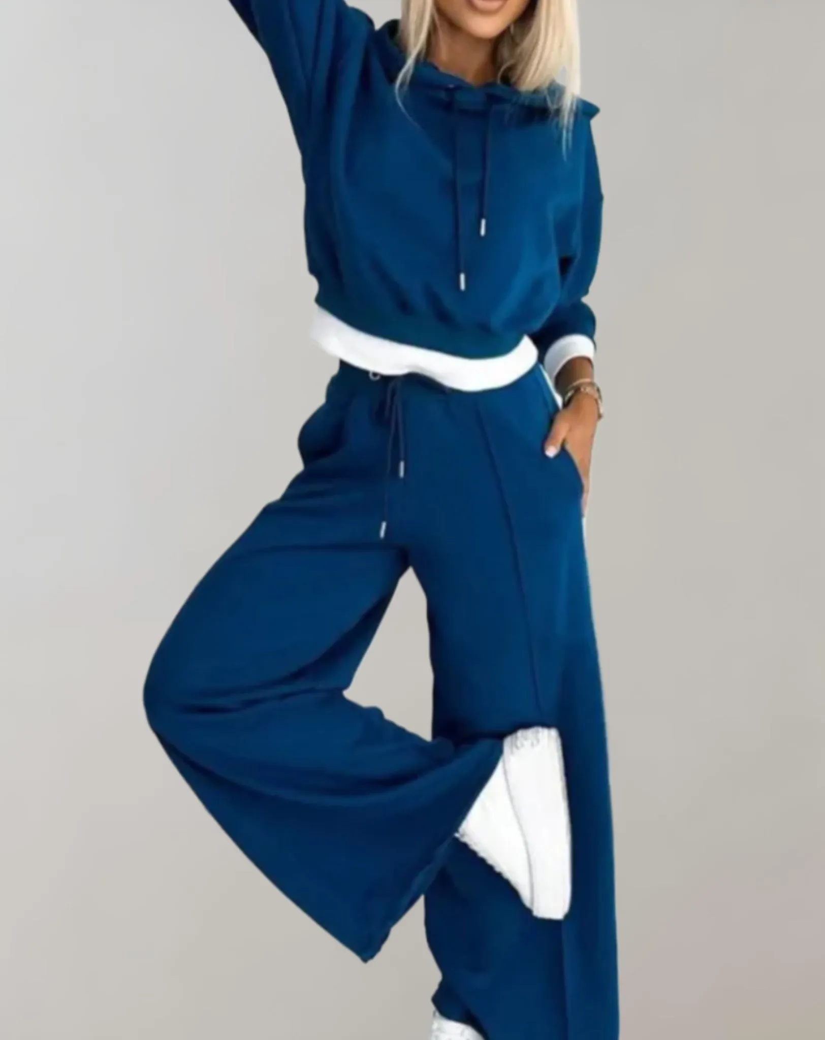 Alice | Women's Casual Hoodie Tracksuit Set sold by Northstyle Fashion product image thumbnail 4
