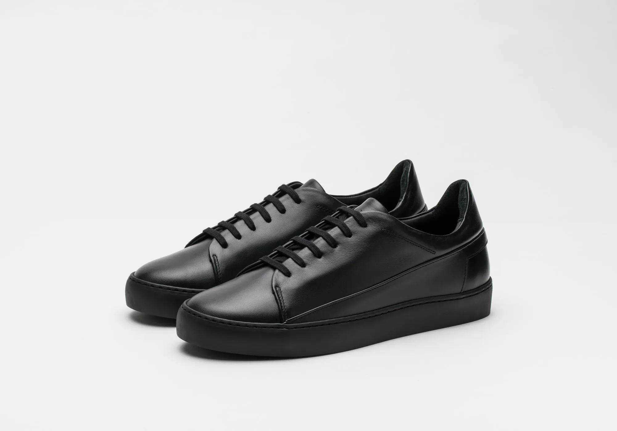 Mercury Black sold by Jak product image thumbnail 4