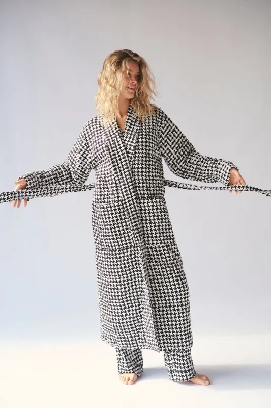 Ladies Quilted Robe - HOUNDSTOOTH sold by Bambi and Birdie