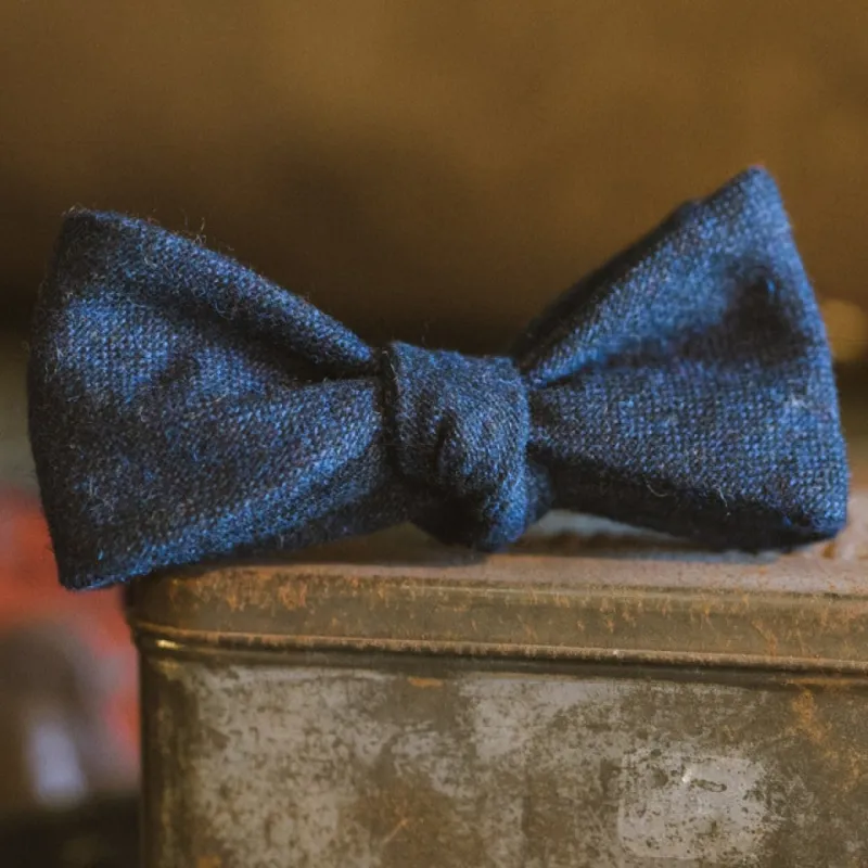 Classic Solid Wool Bow Tie | Charcoal made by Buffalo Jackson