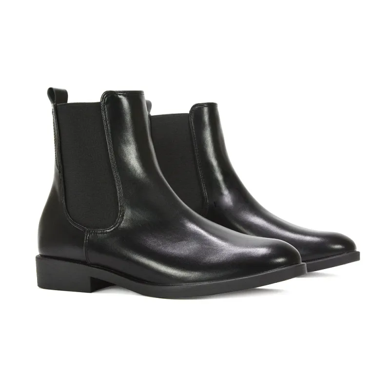 Hollie Women's Flat Chelsea Ankle Boots With Elasticated Gussets in Black Synthetic Leather sold by XYlondon