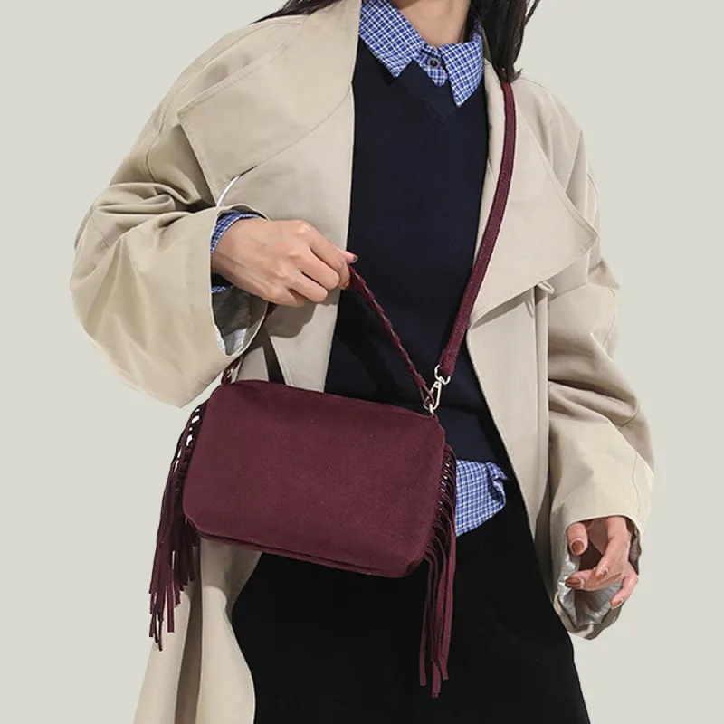 Vivienne Western Fringe Side Tassel Crossbody Bag With Shoulder Strap in Burgundy made by XYlondon