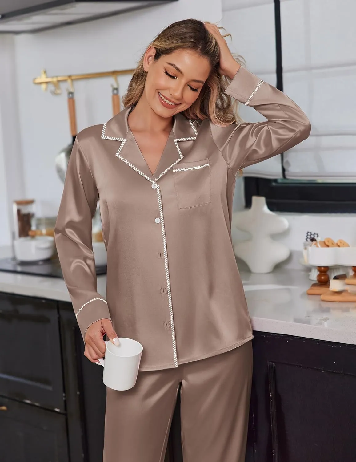 Ekouaer Satin Pajama Set Silky Sleepwear Pjs Lounge Set sold by Ekouaer product image thumbnail 3