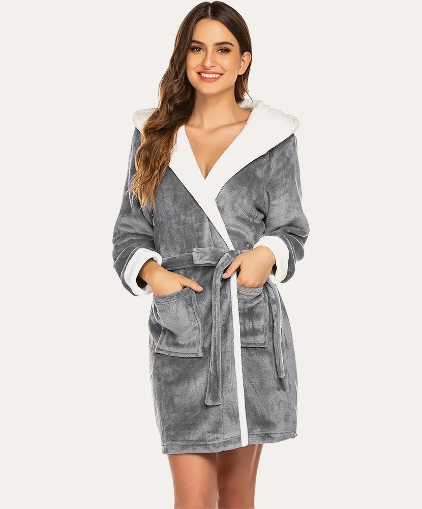 Soft Hooded Fleece Bathrobe (US Only) sold by Ekouaer product image thumbnail 4