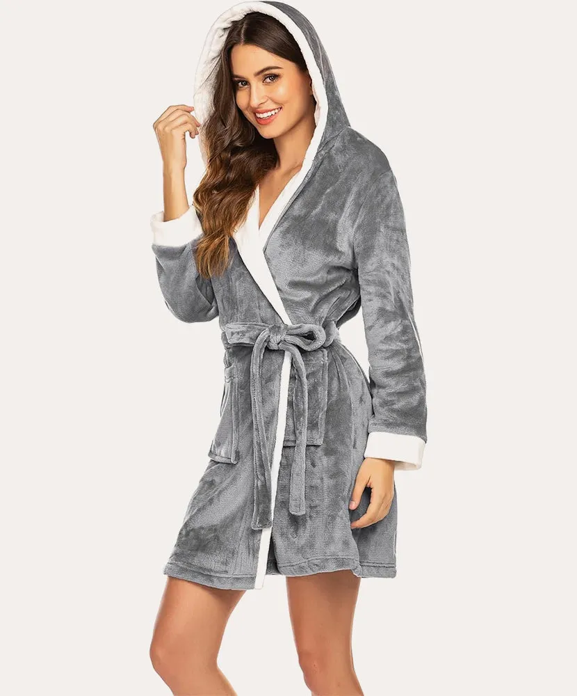 Soft Hooded Fleece Bathrobe (US Only) sold by Ekouaer product image thumbnail 3