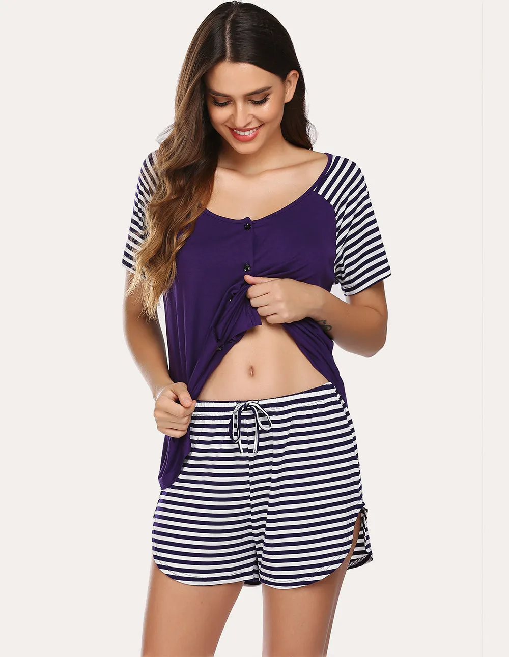 Ekouaer Contrast Color Top Shorts Loose Pajamas Set (US Only) sold by Ekouaer product image thumbnail 4