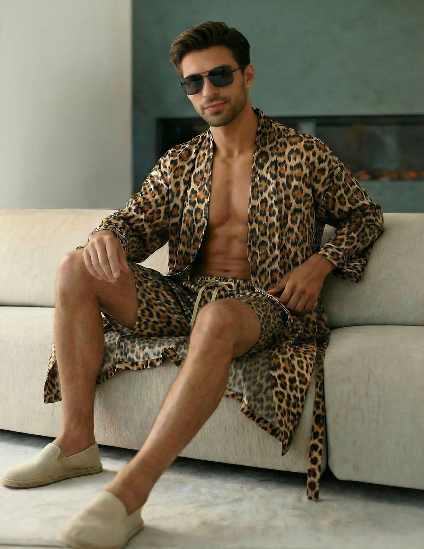 Luxurious Tropical Leaf Print Robe and Shorts Set for Men sold by Ekouaer product image thumbnail 3