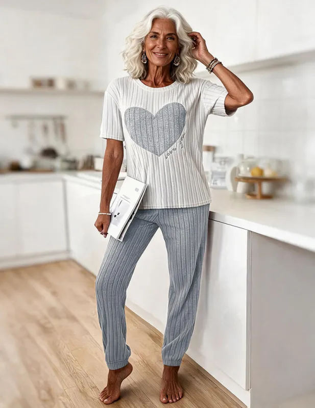 Heart Print Ribbed Knit Round Neck Short Sleeve Top and Capri Pants Two-Piece Loungewear Set made by Ekouaer