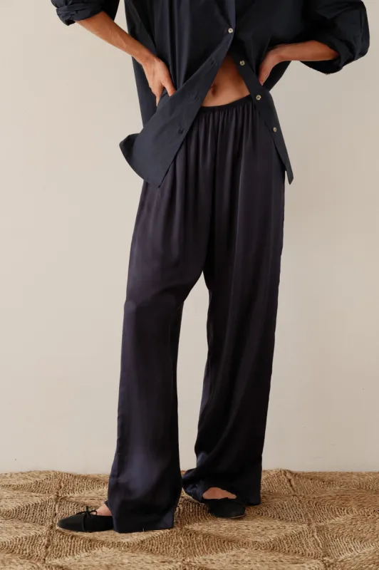 The Silky Simple Pant sold by DONNI.