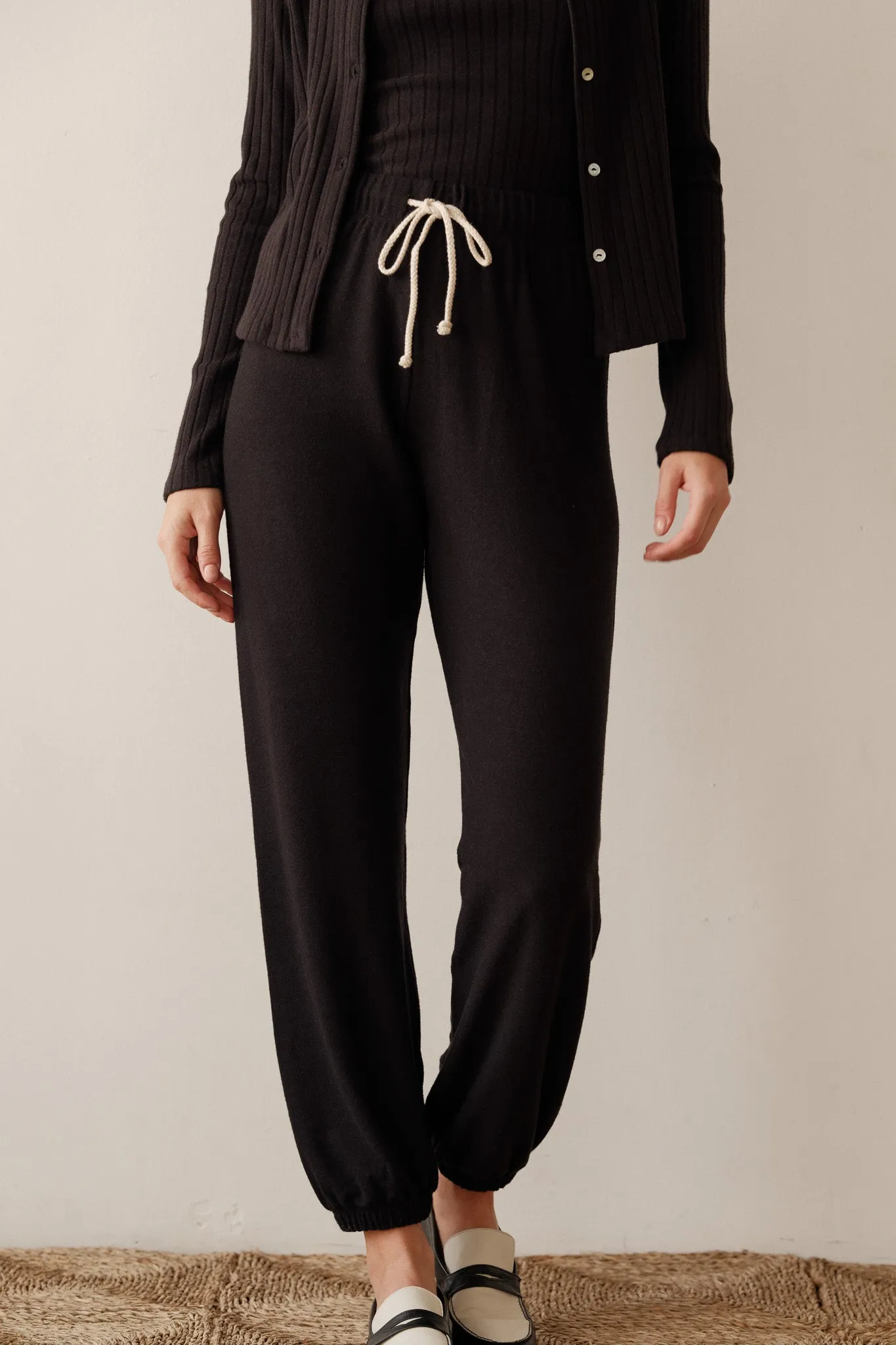 The Sweater Jogger sold by DONNI.