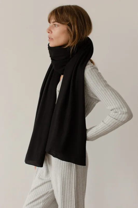 The Rib Blanket Scarf sold by DONNI.