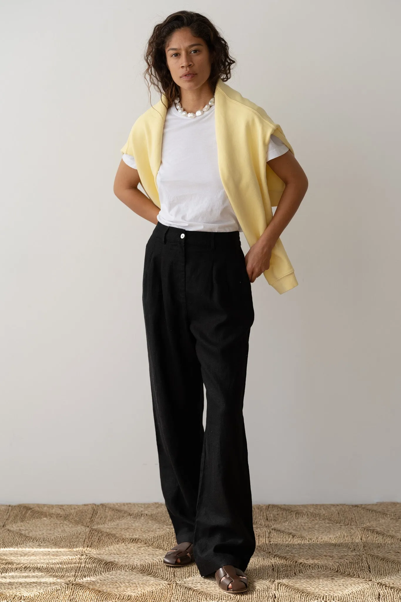 The Linen Pleated Trouser sold by DONNI. product image thumbnail 4