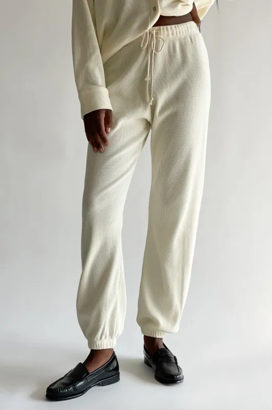 thermal jogger sold by DONNI.