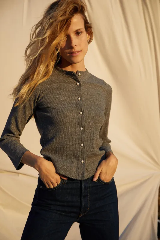 AMO X DONNI. rib cardigan made by DONNI.