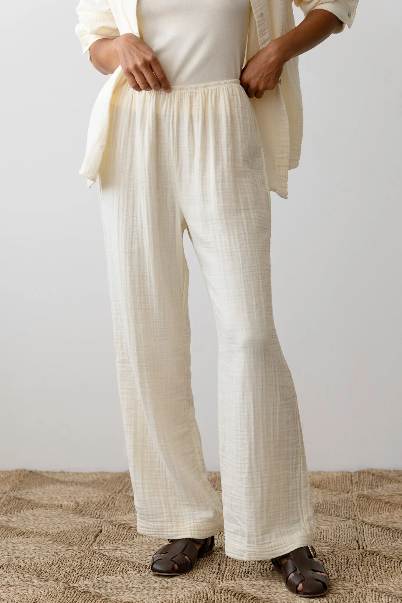 The Bubble Crop Simple Pant sold by DONNI.