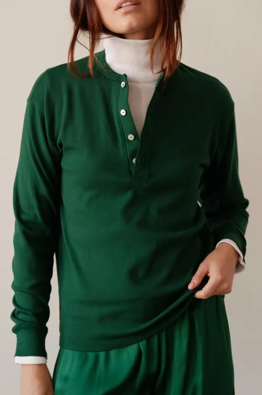 The Scallop Henley sold by DONNI.