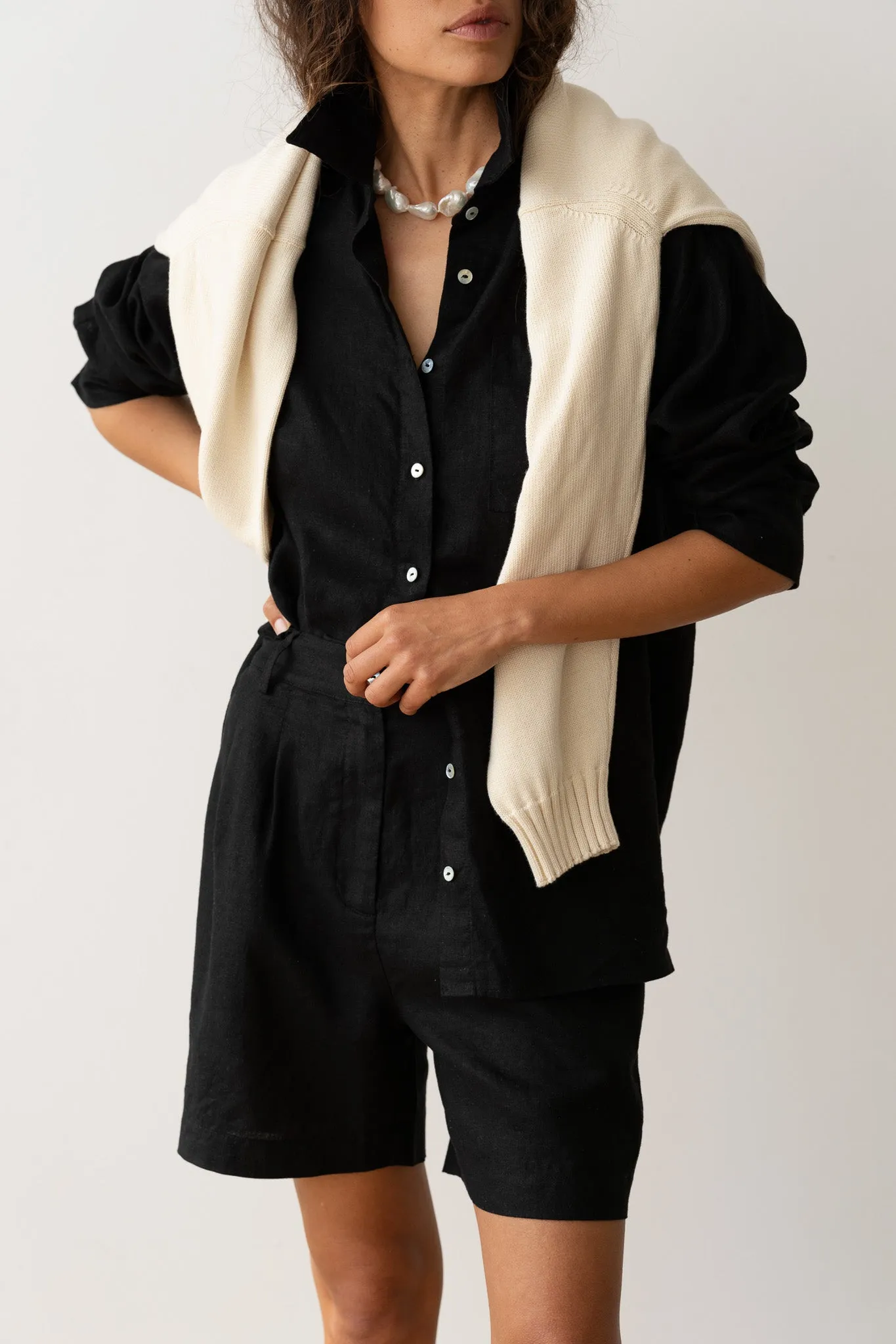 The Linen Relaxed Shirt sold by DONNI. product image thumbnail 5