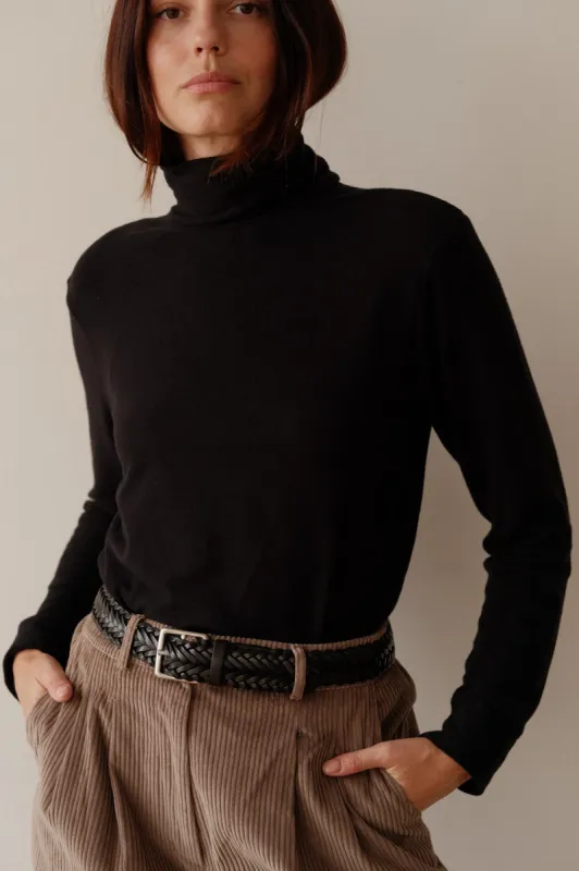 The Sweater Turtleneck sold by DONNI.