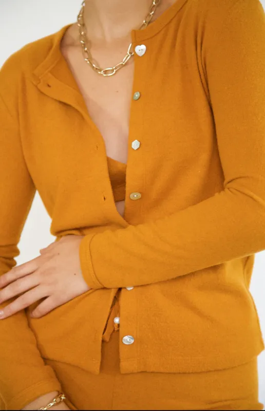 Sweater Cardi sold by DONNI.