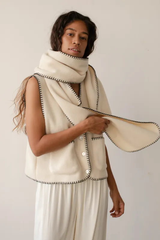 The Polar Fleece Stitch Scarf sold by DONNI.