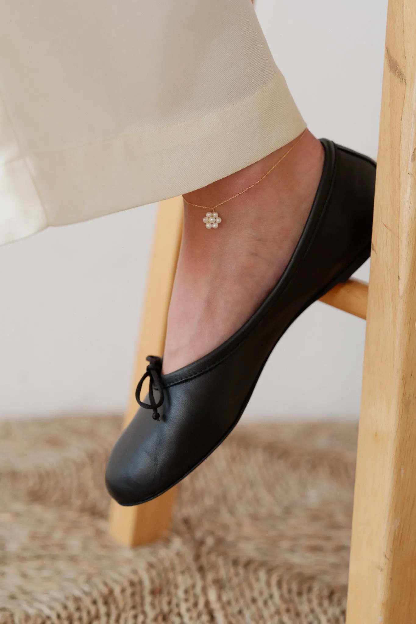 Daisy Pearl Anklet sold by DONNI.