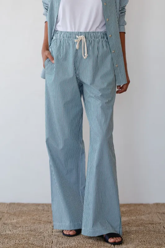 The Pop Pant sold by DONNI.