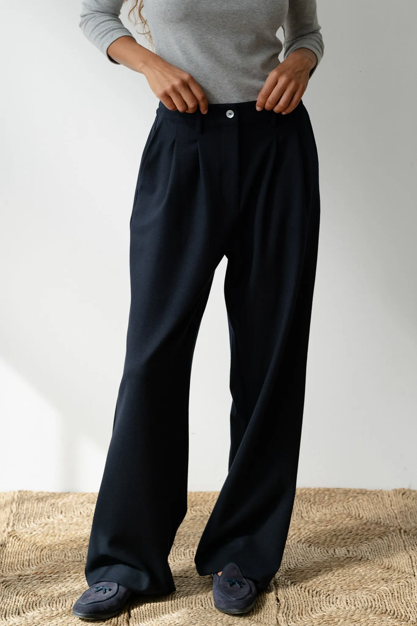 The Flannel Pleated Pant sold by DONNI. product image thumbnail 4