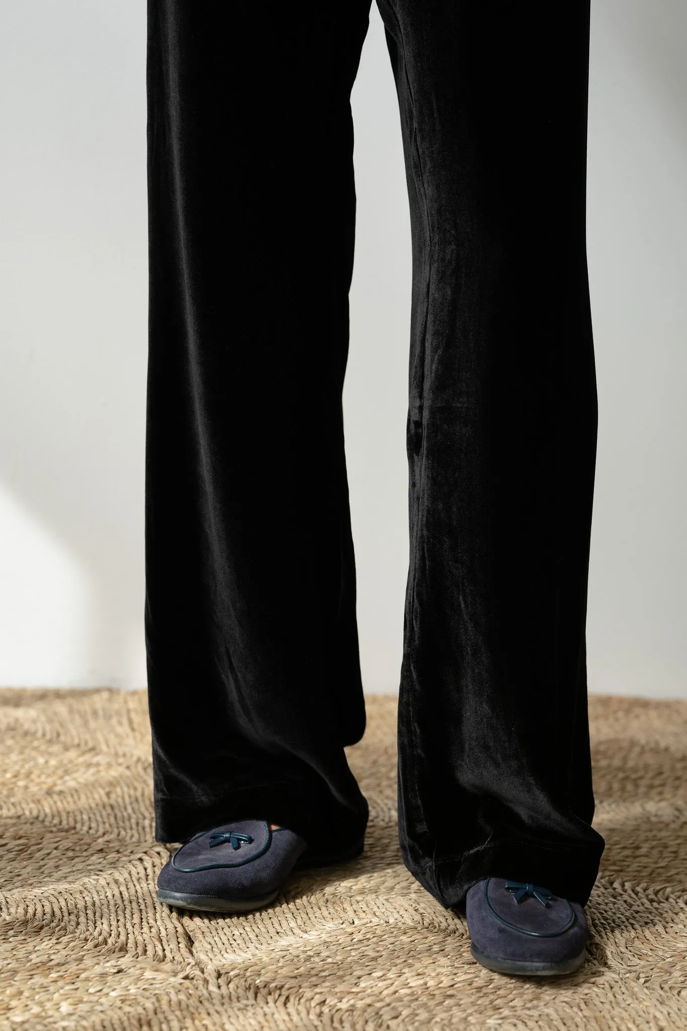 The Velvet Simple Pant sold by DONNI. product image thumbnail 3