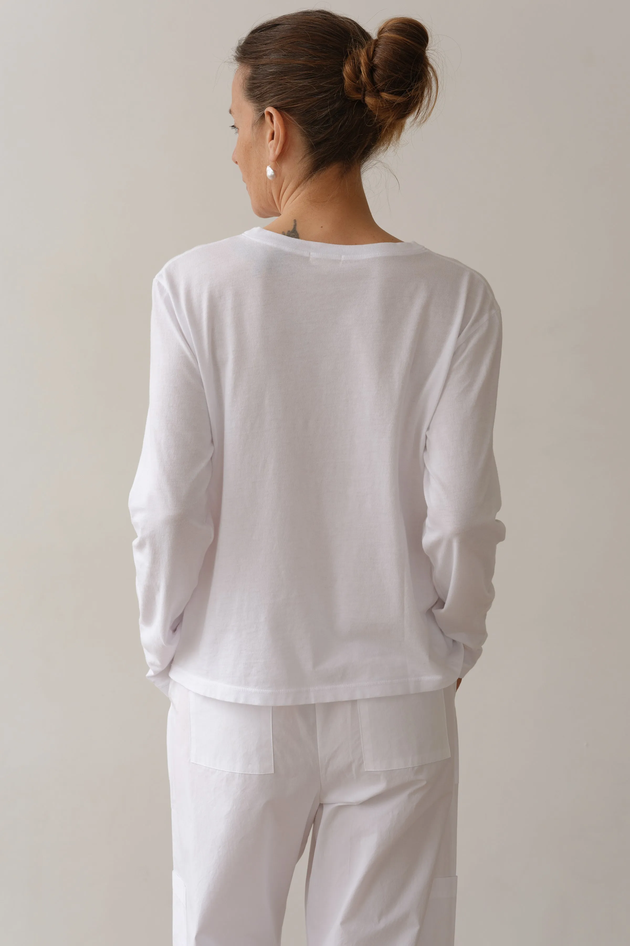The Jersey V-Neck Long Sleeve sold by DONNI. product image thumbnail 5