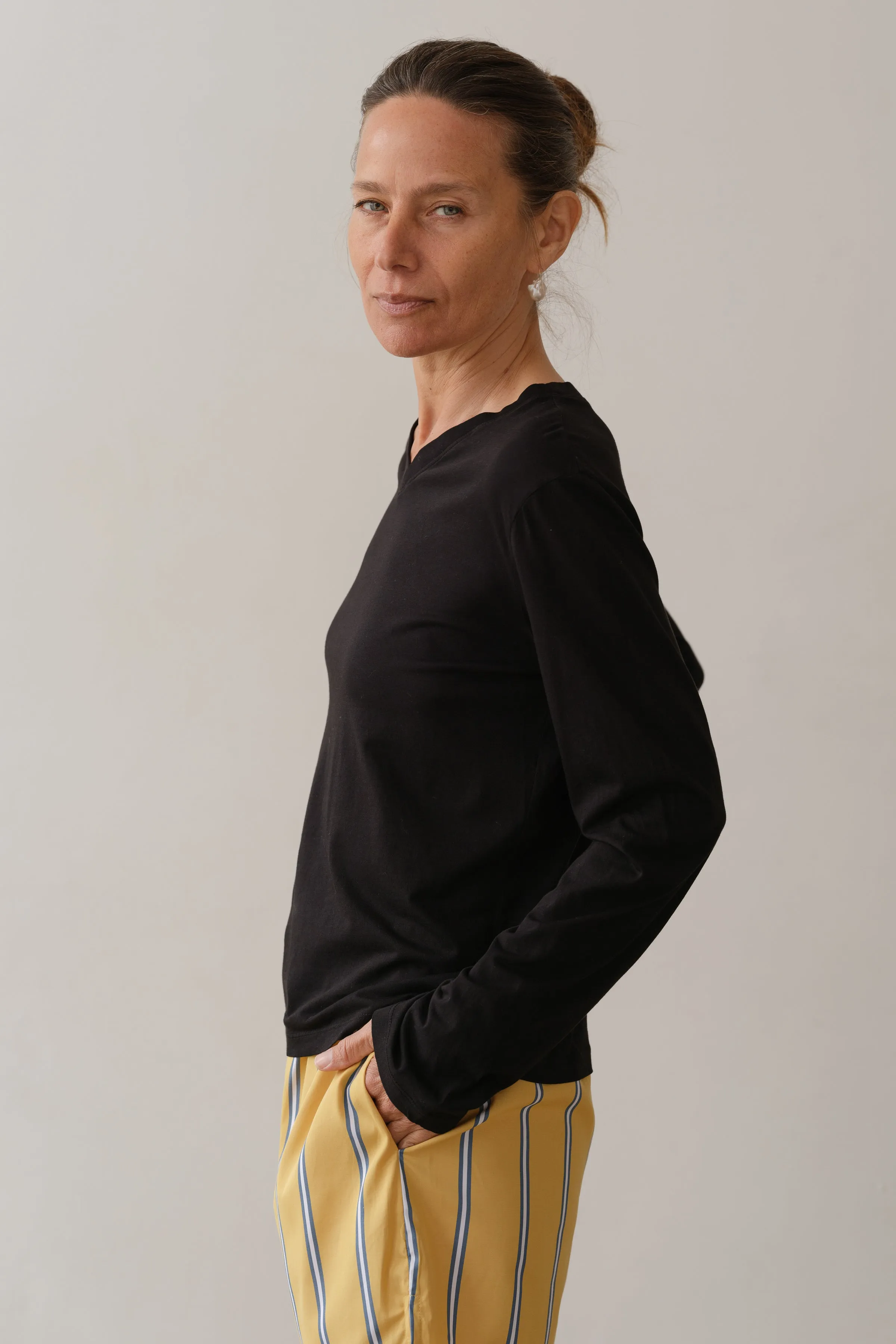 The Jersey V-Neck Long Sleeve sold by DONNI. product image thumbnail 4