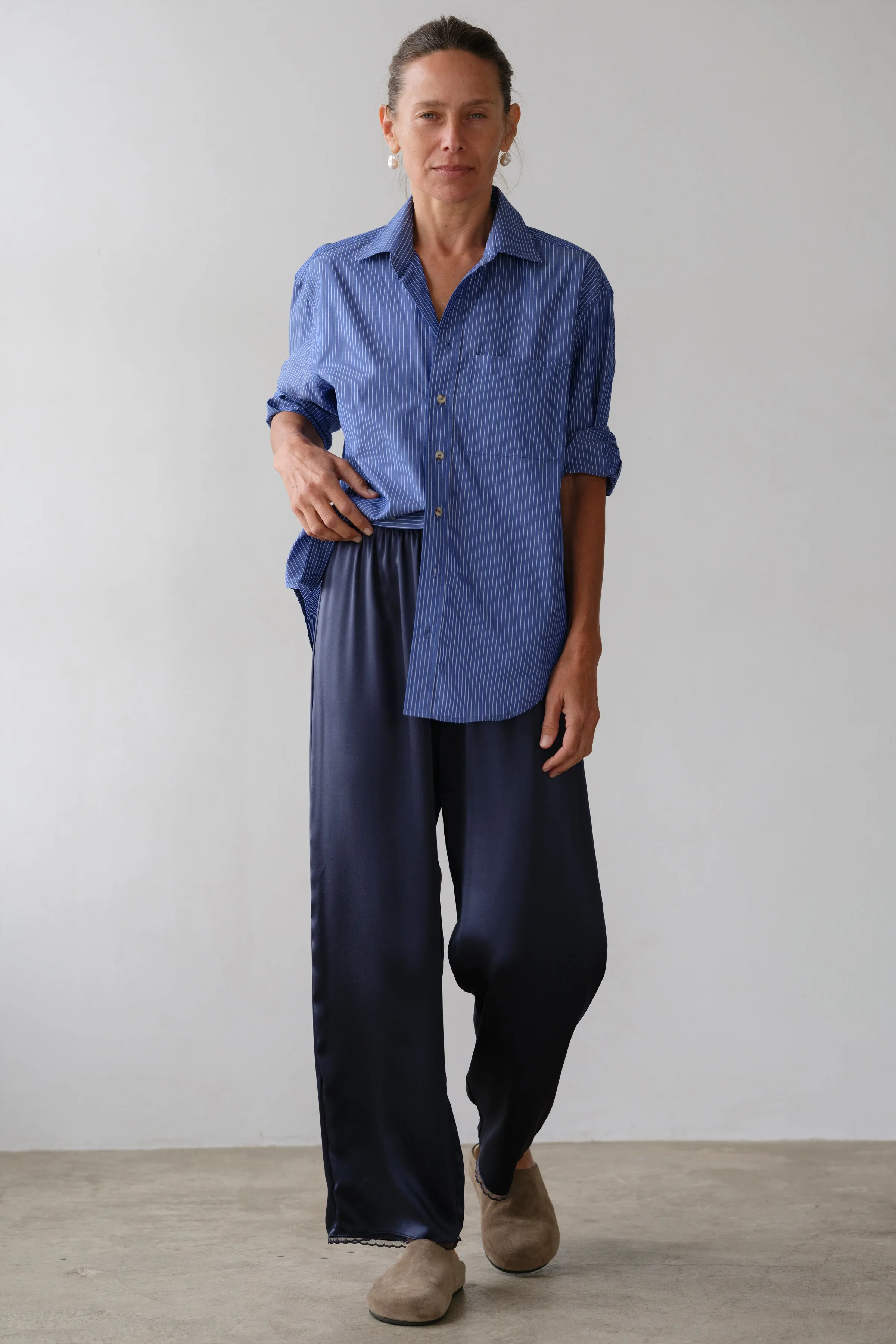 The Silk Lace Simple Pant sold by DONNI. product image thumbnail 4