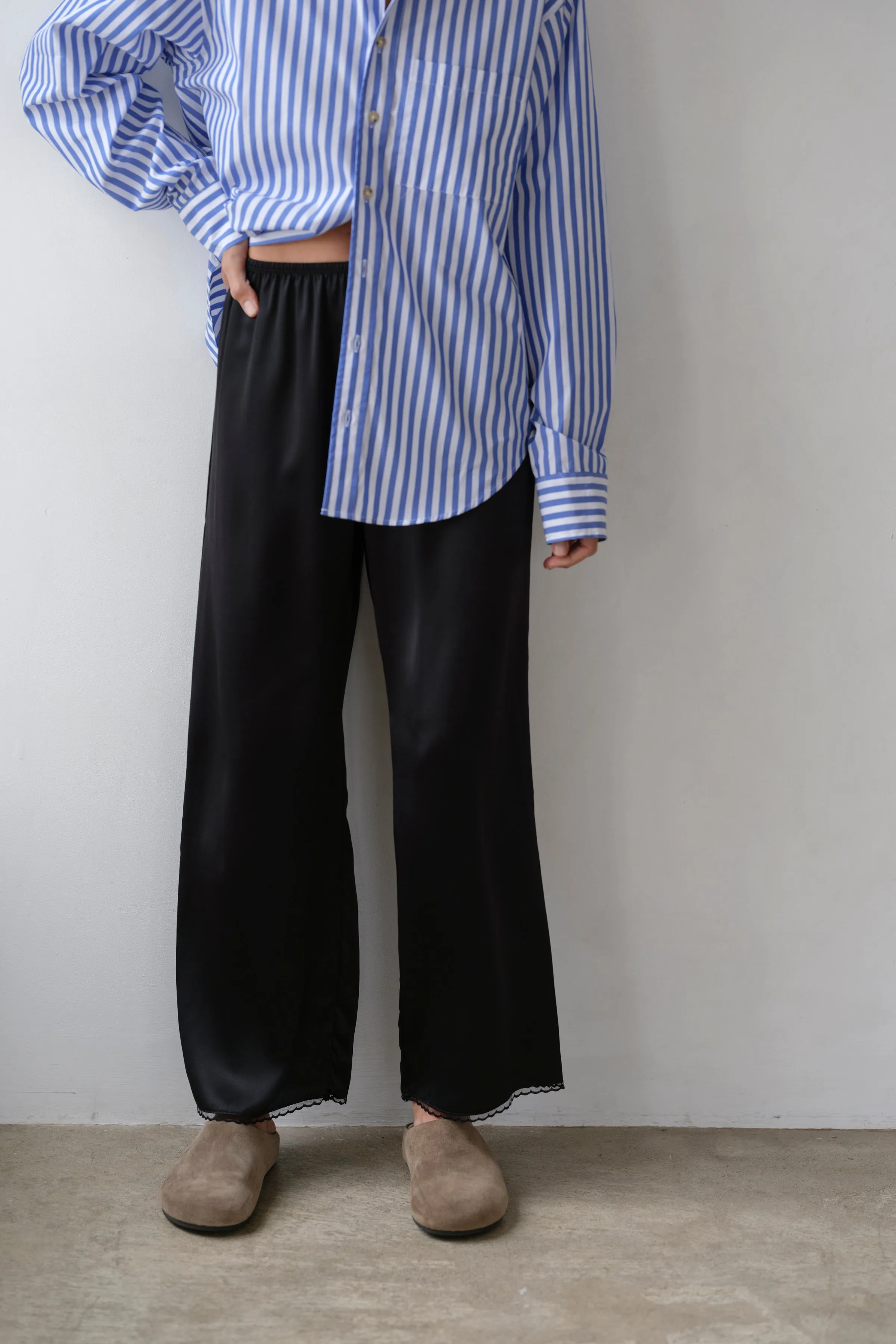 The Silk Lace Simple Pant sold by DONNI. product image thumbnail 3