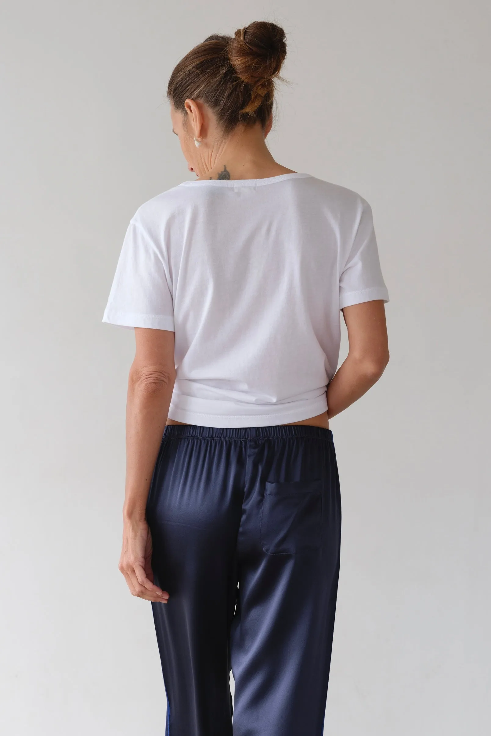 The Jersey Relaxed V-Neck sold by DONNI. product image thumbnail 4