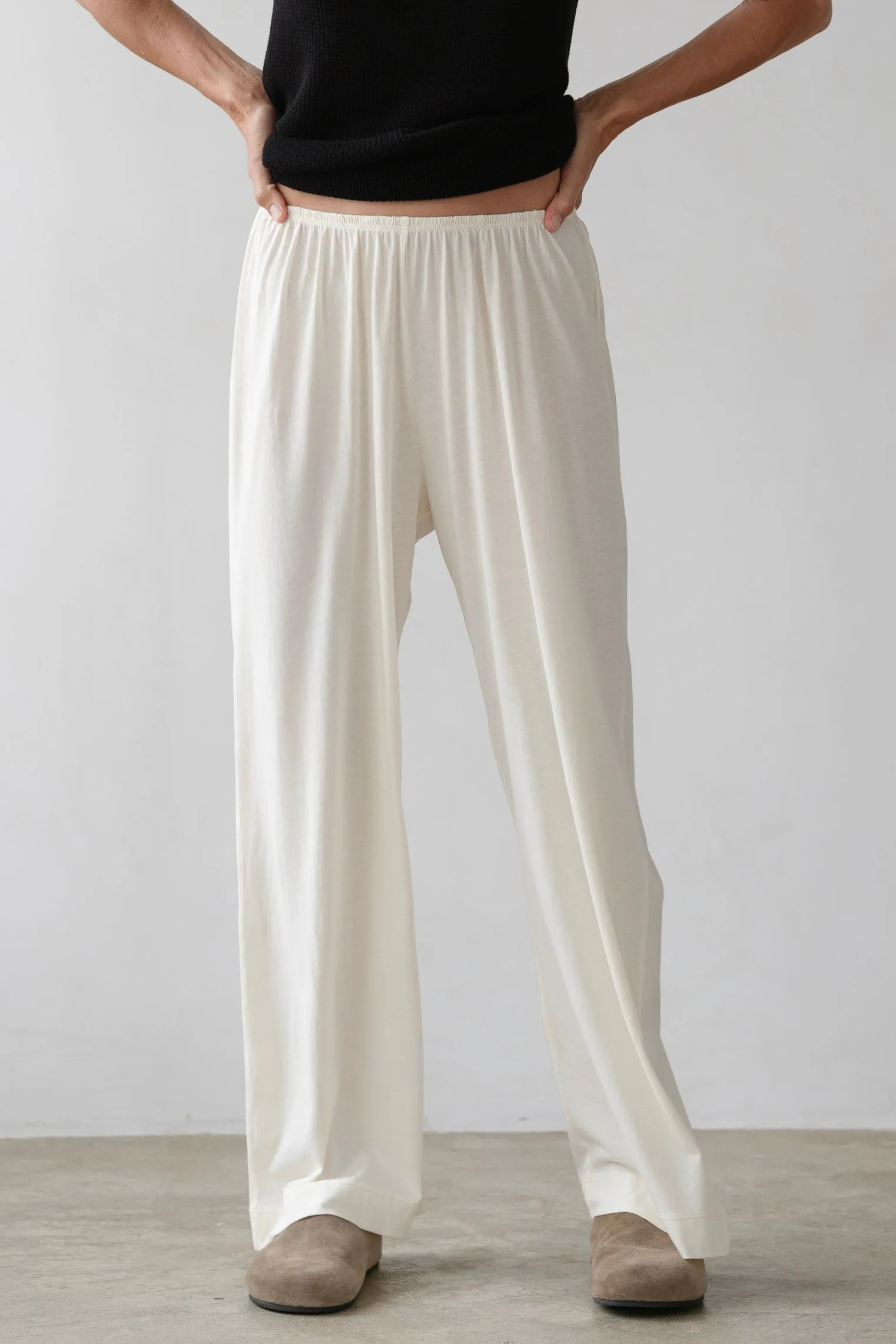 The Jersey Simple Crop Pant sold by DONNI.