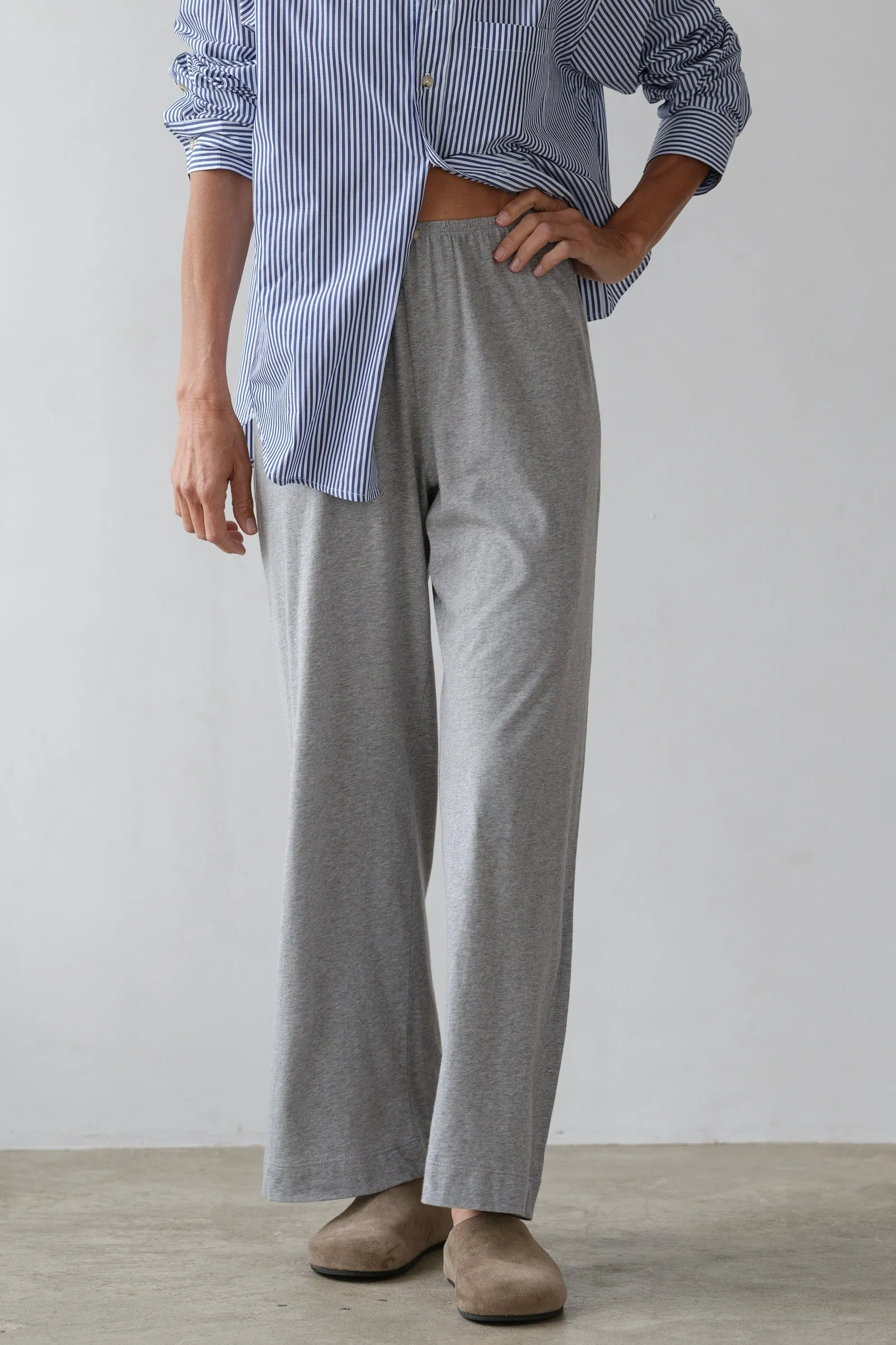 The Jersey Simple Crop Pant sold by DONNI.