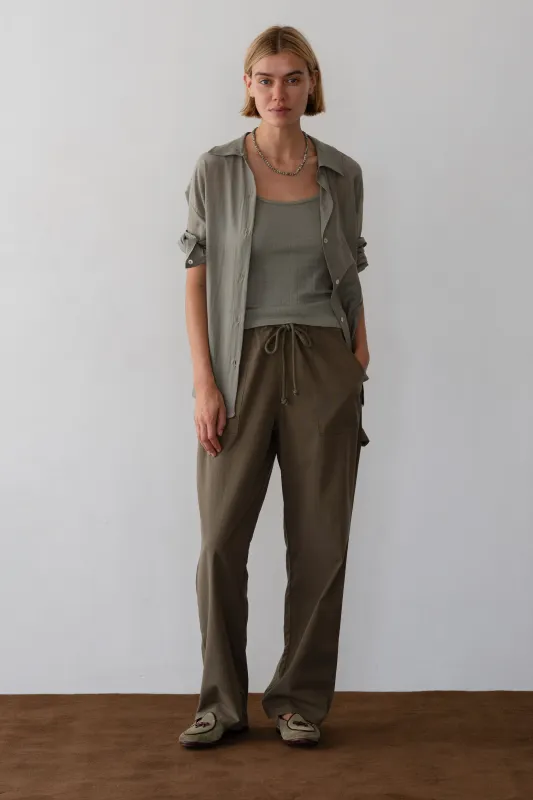 The Sandwash Painter Pant sold by DONNI.