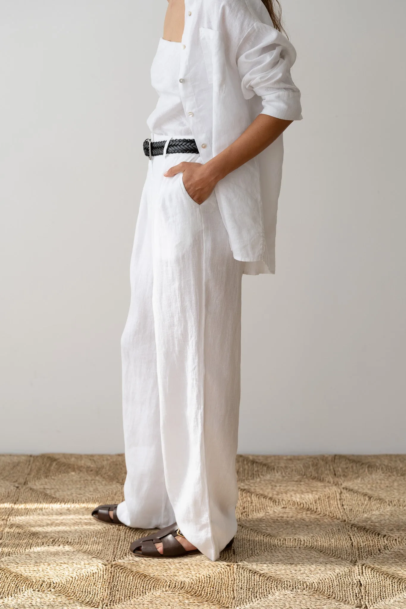 The Linen Pleated Trouser sold by DONNI. product image thumbnail 4