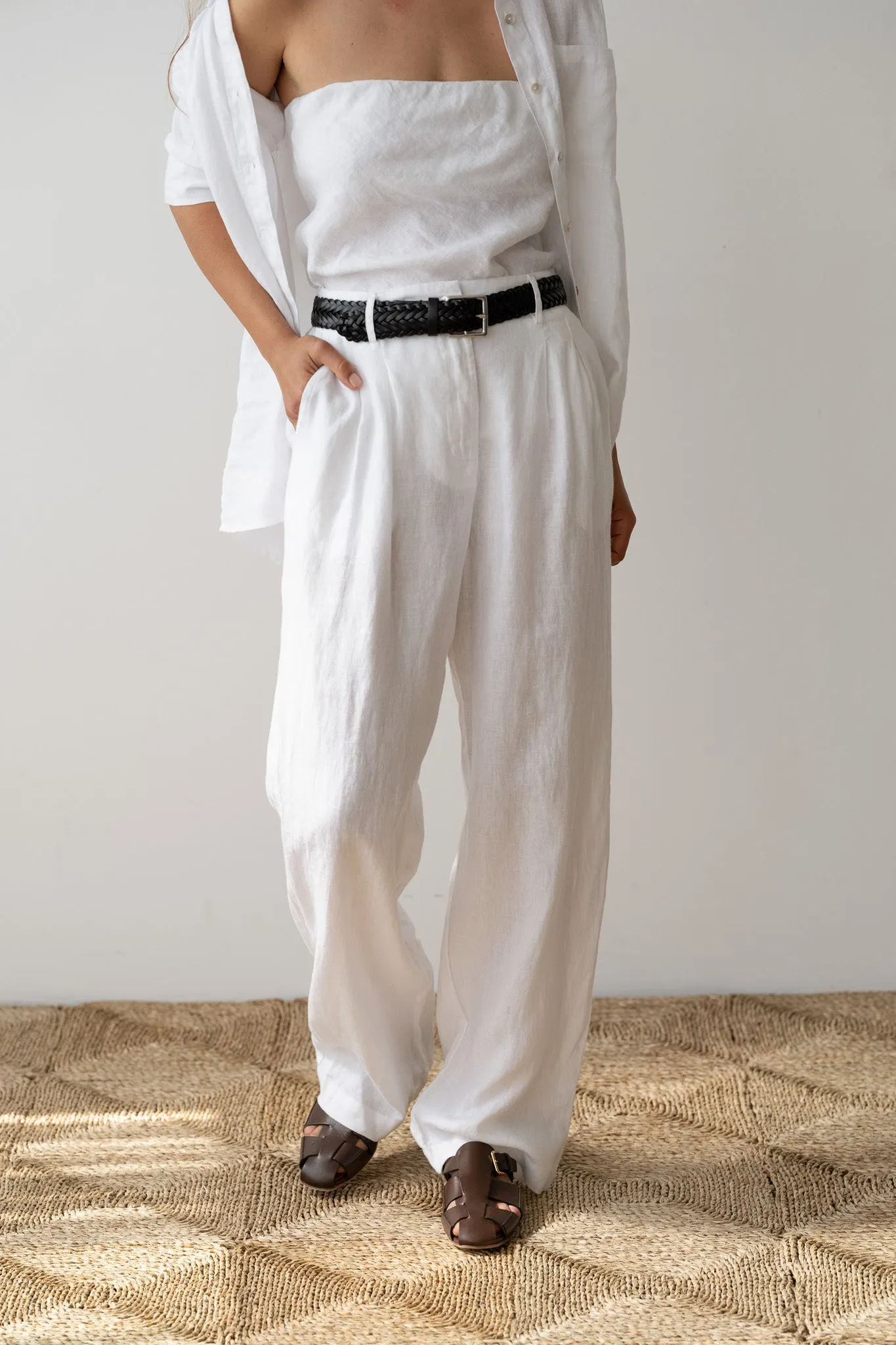 The Linen Pleated Trouser sold by DONNI. product image thumbnail 3