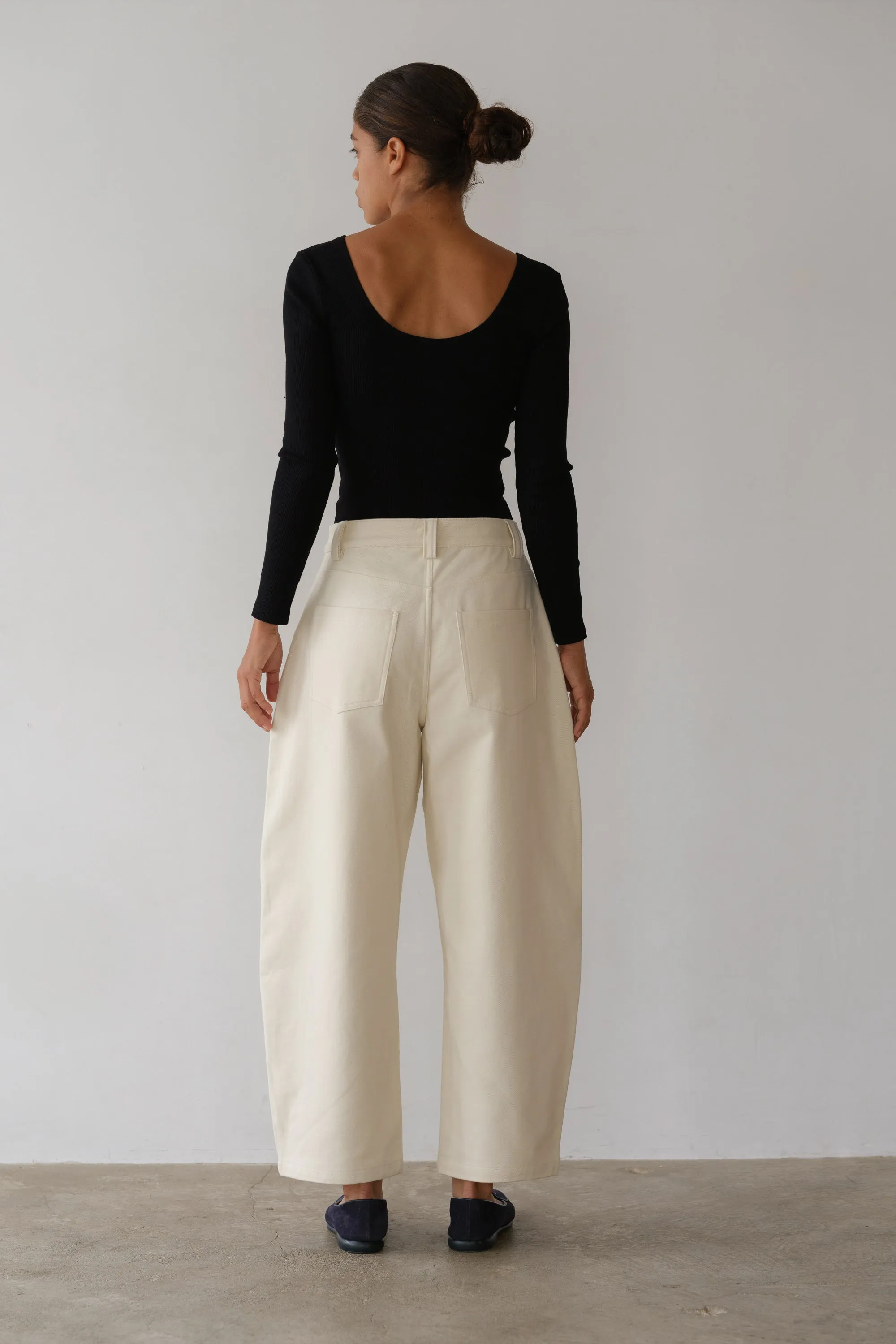 The Chino Barrel Pant sold by DONNI. product image thumbnail 3