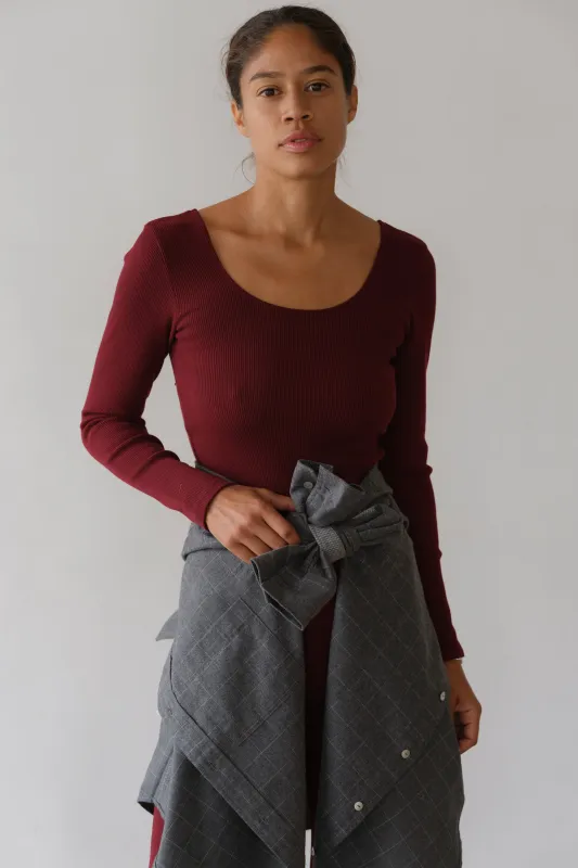 The Rib Scoop Long Sleeve sold by DONNI.