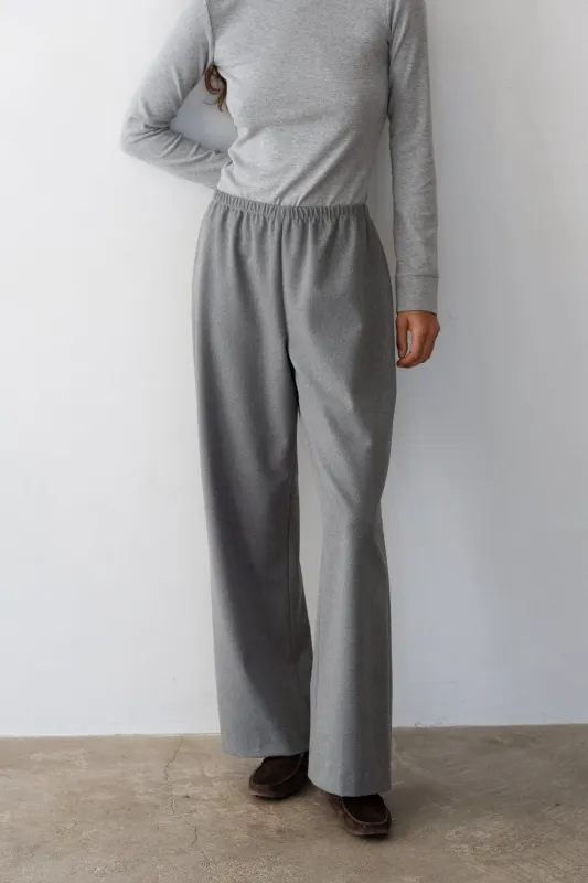 The Flannel Simple Pant sold by DONNI.