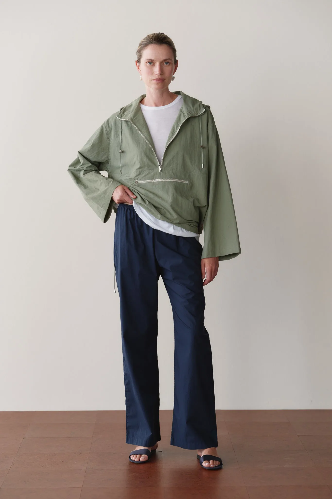 The Pop Simple Pant sold by DONNI.