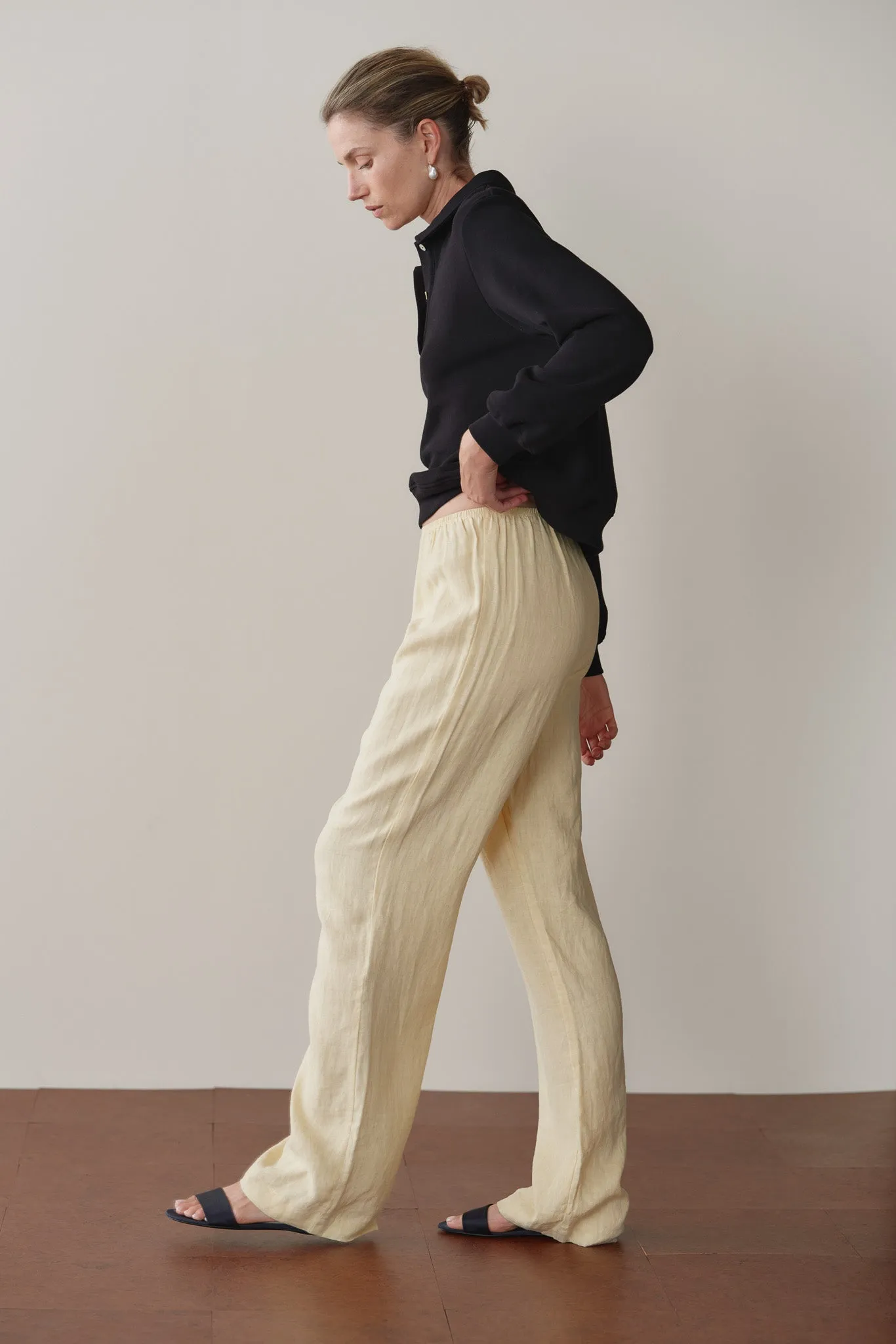 The Linen Simple Pant sold by DONNI. product image thumbnail 3
