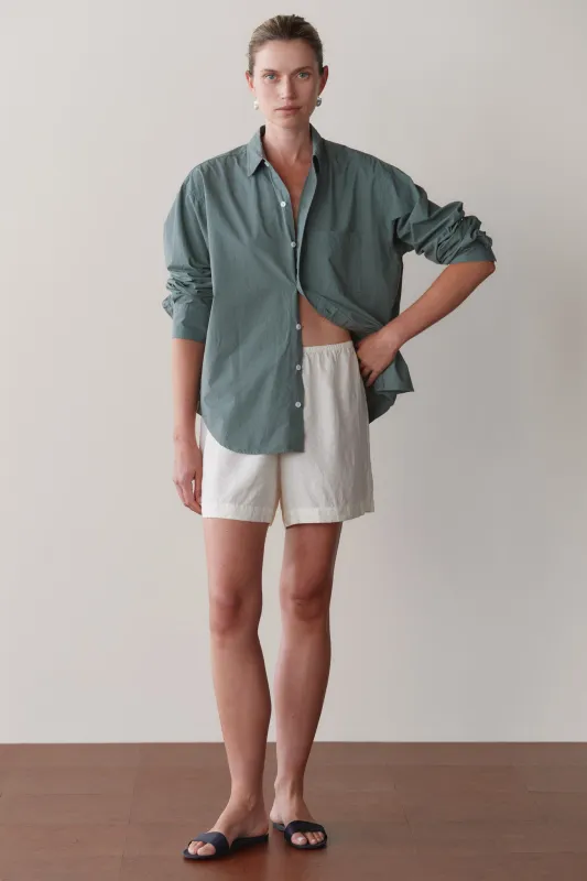The Linen Short made by DONNI.