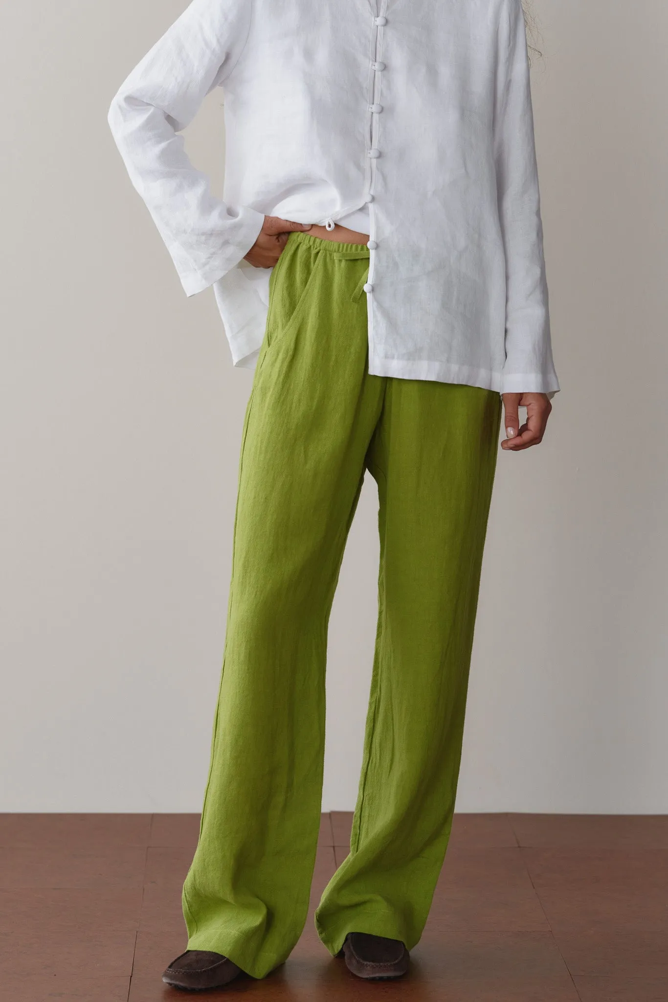 The Linen Drawstring Pant Pistachio sold by DONNI. product image thumbnail 3