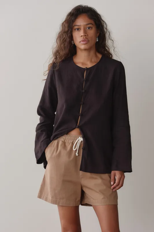 The Linen Loop Shirt made by DONNI.