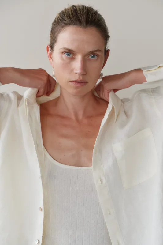 The Linen Relaxed Shirt made by DONNI.