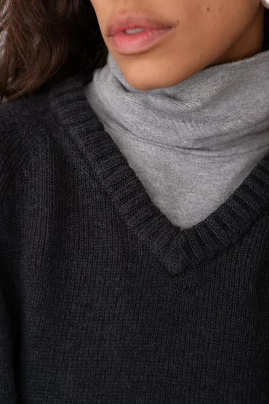 The Heavy Cotton Knit V-neck Sweater made by DONNI.